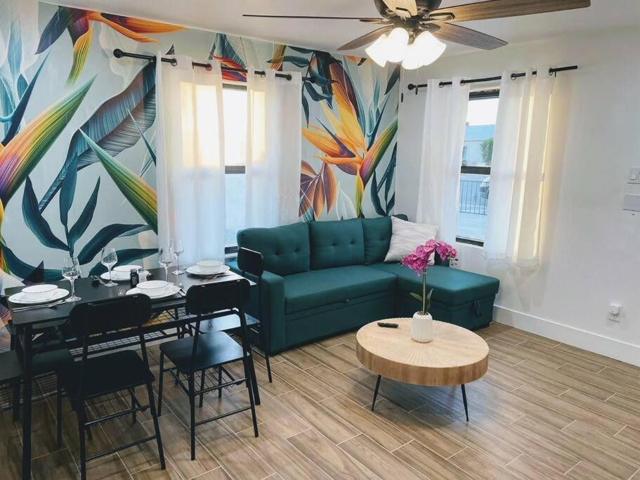 Phoenix Retreat - 2 Bedroom Home With King-Size Bed - 3 Smart Tvs - 10 Min From Airp - Unit A Exterior foto
